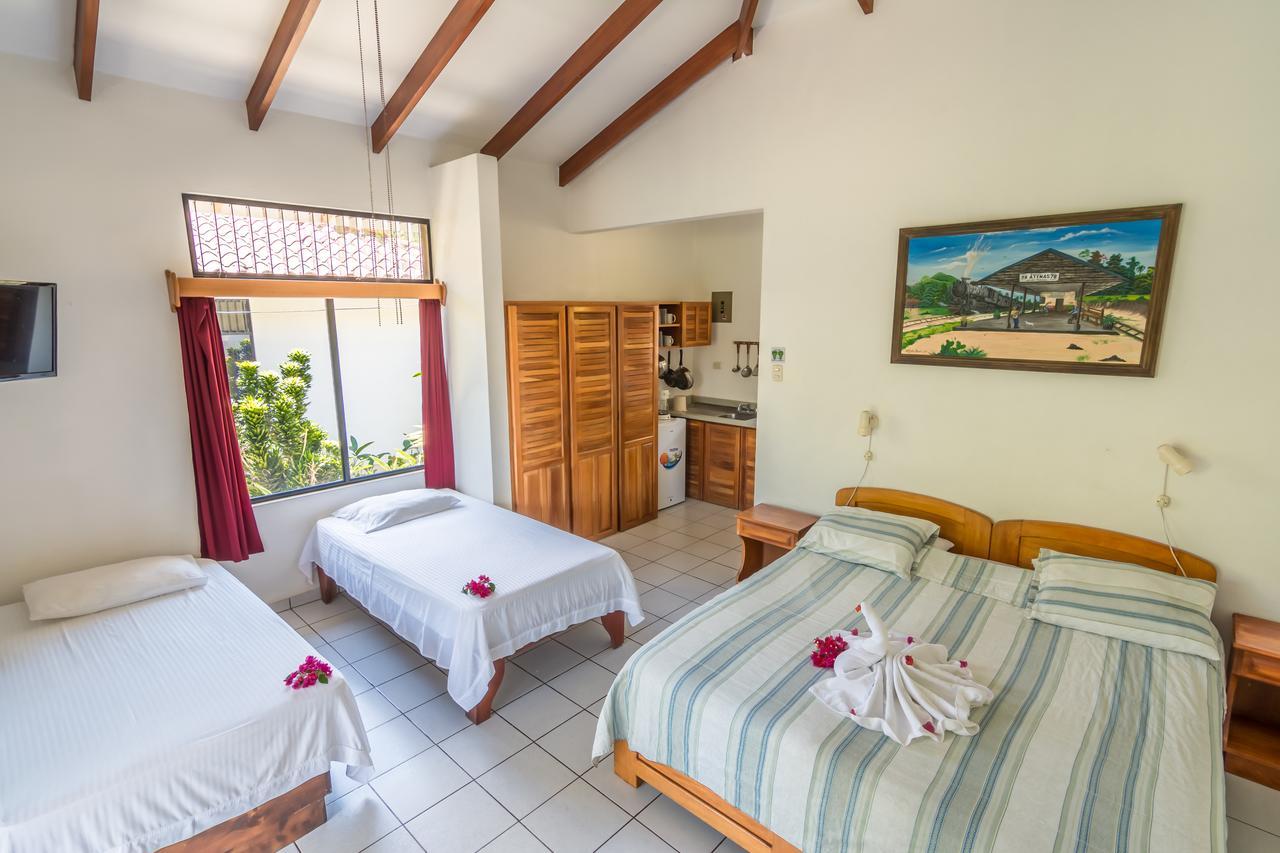 Hotel Colinas Del Sol Атенас Екстериор снимка