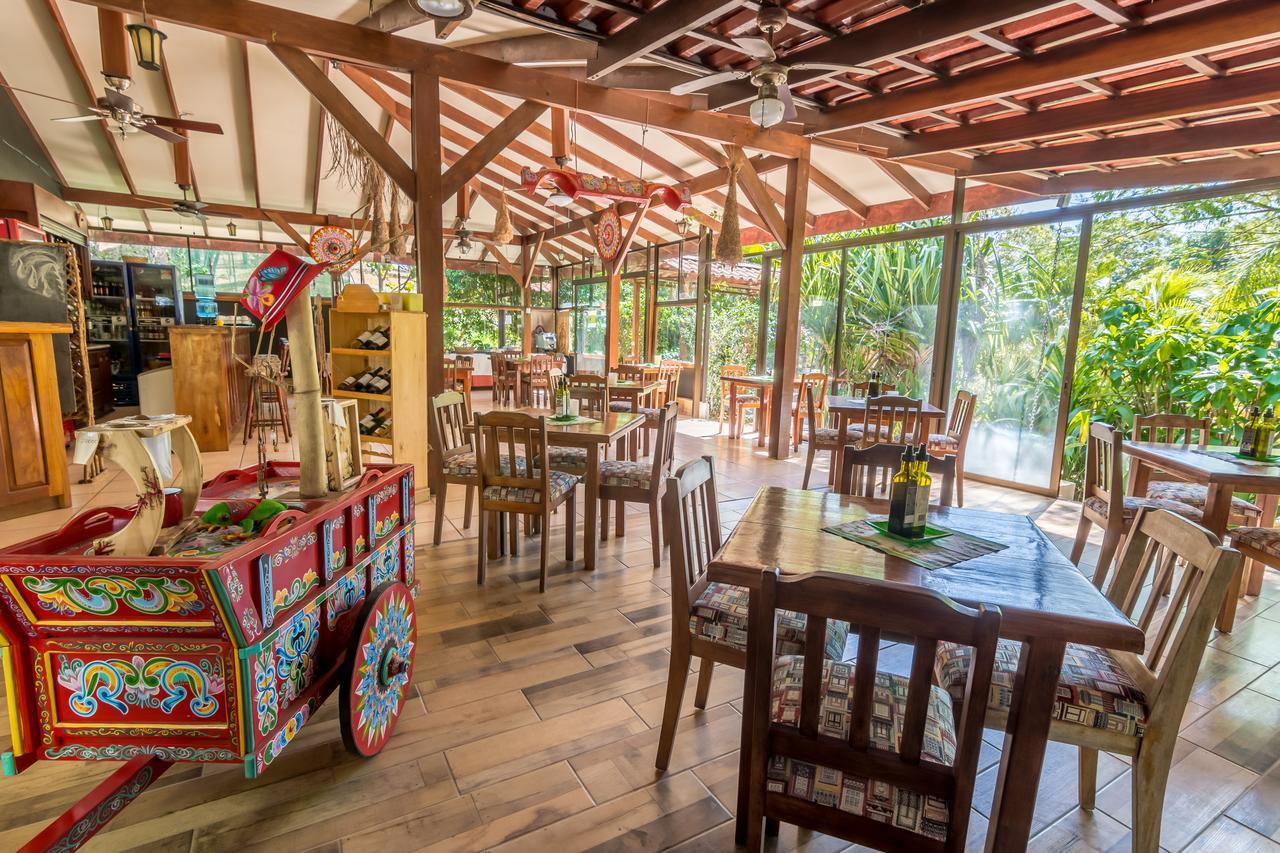 Hotel Colinas Del Sol Атенас Екстериор снимка
